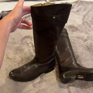 Frye Melissa zip up womens size 11 in rich chocolate brown color boots